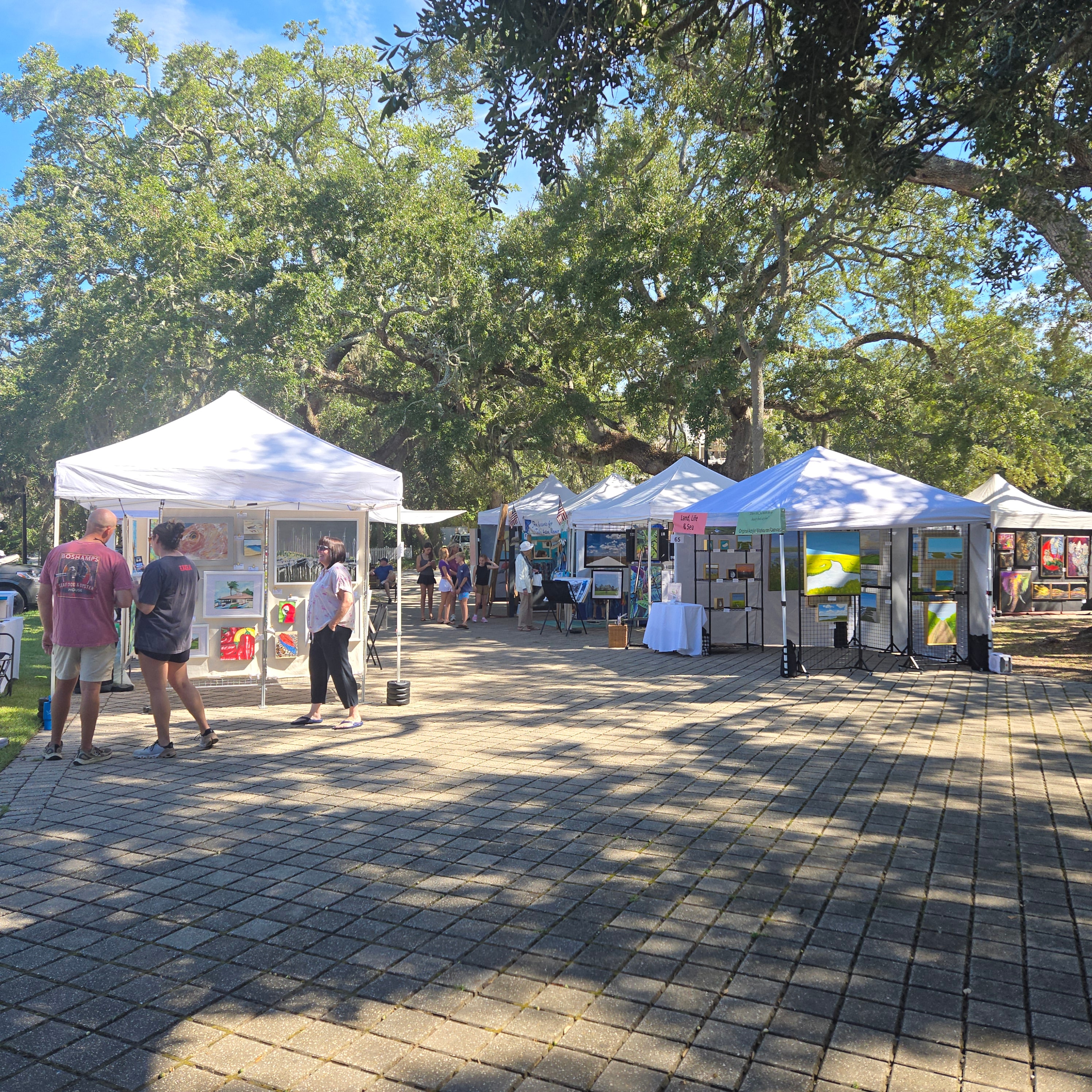 Art Under the Oaks 2026 — festival atmosphere